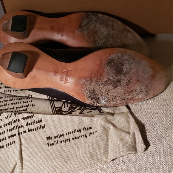 100% leather...upper in great condition - Picture 2 of 5